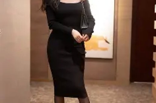 知名网红 表妹李 KK 破产！未婚生女后掉粉上百万转行去卖小吃